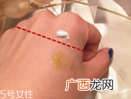 CPB晶致眼霜油不油？水油科学配比