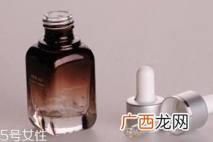 精华液用量越多越好吗？10款精华提升美肌度
