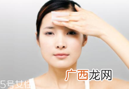 肌底液有几种类型？这两种有不同用法