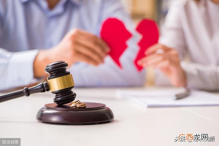 来看看二婚领结婚证的流程。 离异结婚需要哪些证件