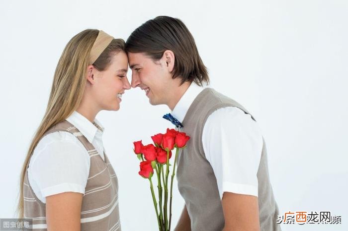 来看看二婚领结婚证的流程。 离异结婚需要哪些证件