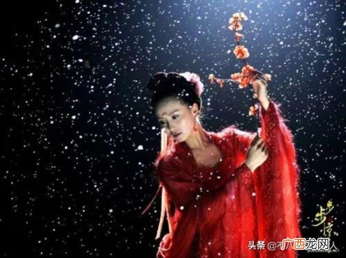 佟丽娅漂亮还是杨幂，杨幂美过佟丽娅