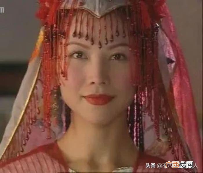 佟丽娅漂亮还是杨幂，杨幂美过佟丽娅