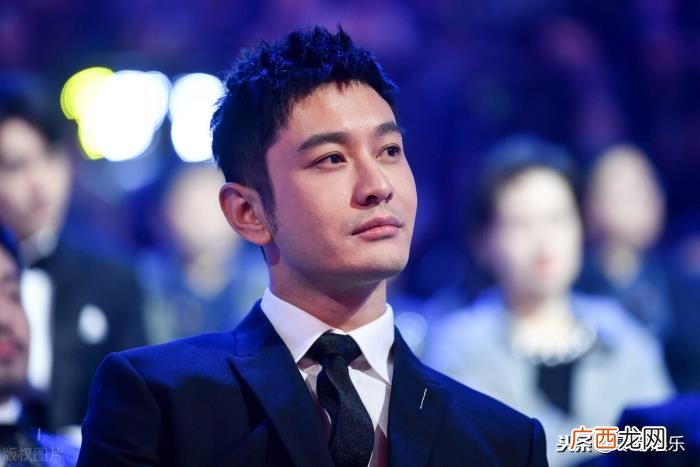 黄晓明杨颖官宣在一起的时间，黄晓明、Angelababy同时发文官宣