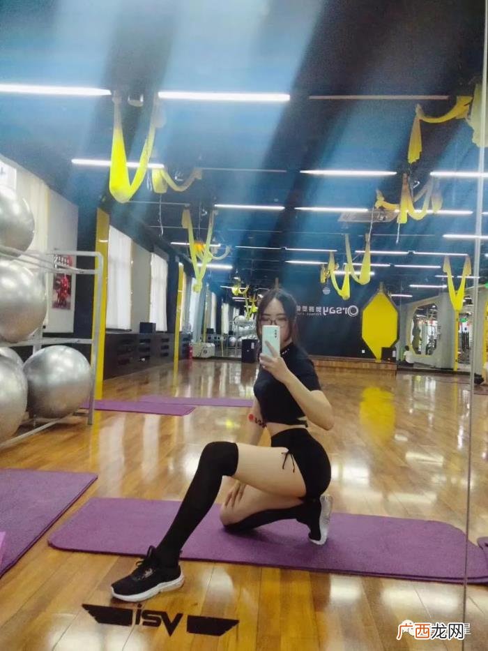 女生健身运动图片，健身的女生有多美