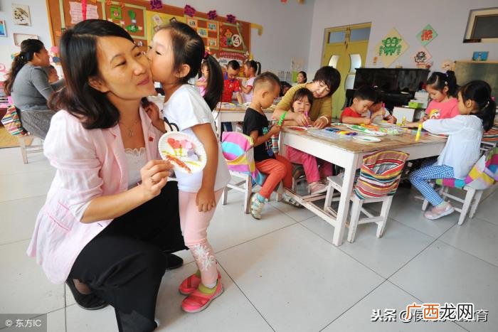 宝宝性格孤僻不合群 怎样引导性格孤僻的孩子