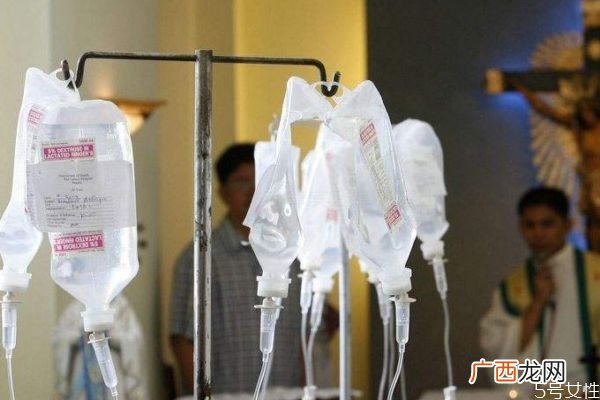 什么是登革热呢登革热有什么症状呢