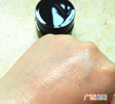悦诗风吟面霜好用吗？正确的时间使用面霜更好