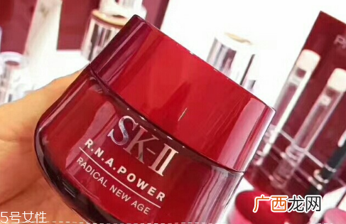 sk2大红瓶跟小红瓶哪个好用 sk2大红瓶面霜成分
