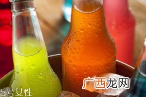 痛风得病为什么低龄化？过量饮用含糖饮料