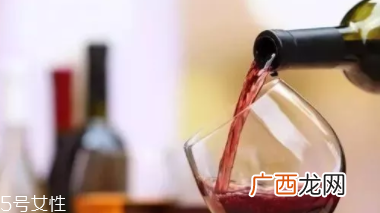 痛风得病为什么低龄化？过量饮用含糖饮料