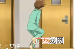 憋尿为什么会引起痛风？尿酸凝结成石