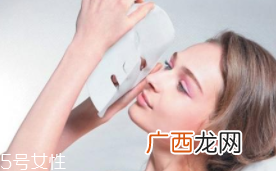 面膜可以洗澡时敷吗？千万不要图省事