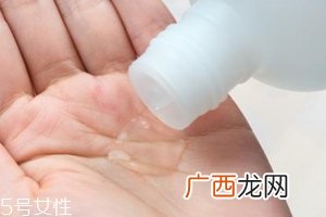所有的爽肤水都能敷水膜吗？这4种不适合