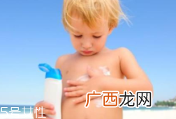 使用防晒产品后一定要卸妆吗？要看防晒产品类型