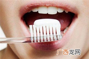 柠檬汁可以美白牙齿吗美白牙齿这样做