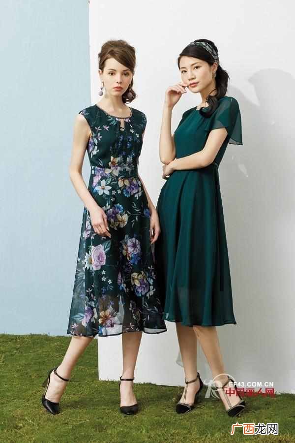 40岁的女人穿什么品牌的衣服(40岁左右女生穿搭
