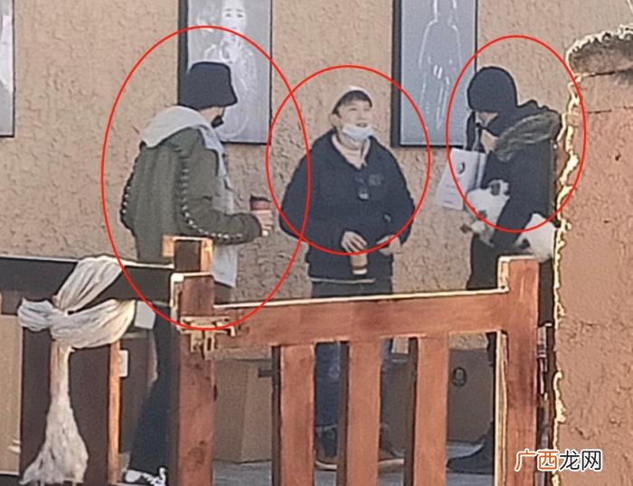 跟董子健同行时的身高差 董子健真实身高