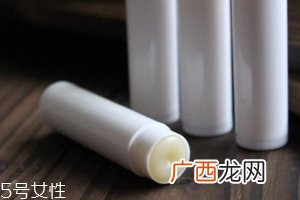 润唇膏能用多长时间？打开后只能用3个季度