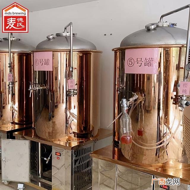 自酿啤酒设备只信中酿机械好,自酿啤酒设备哪里有卖多少钱一套