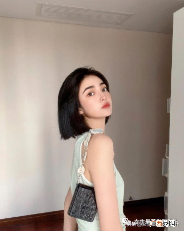适合发量多些的妹子 发量多适合什么发型