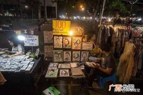 火车站摆地摊卖什么（现在摆摊卖什么产品赚钱