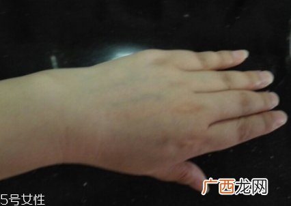 自然堂水润保湿系列怎么样 肌肤马上膨起来