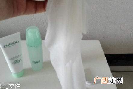 自然堂水润保湿系列怎么样 肌肤马上膨起来