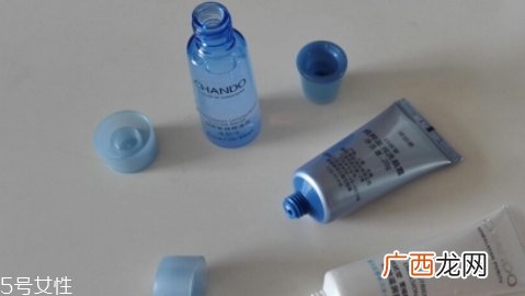 自然堂水润保湿系列怎么样 肌肤马上膨起来
