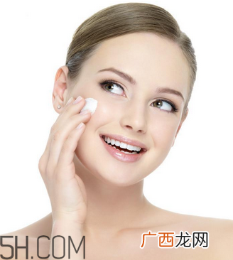 面霜什么时候用最好？保湿面霜哪个牌子好用？