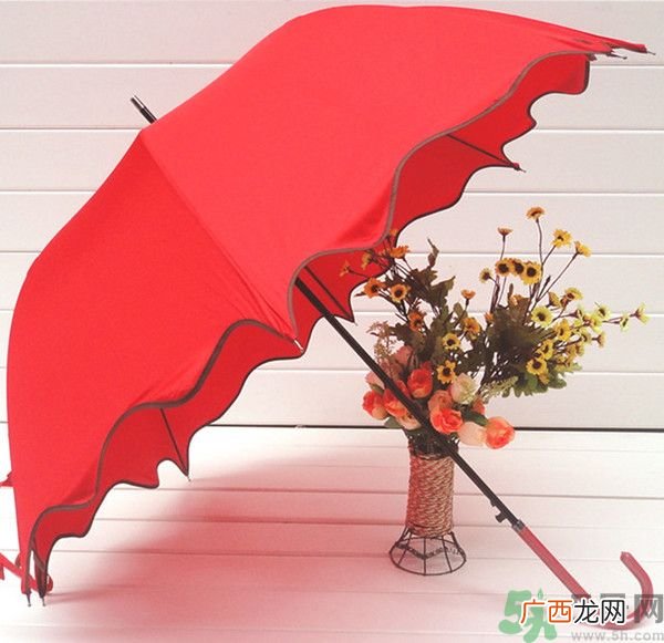 什么地方适合情侣旅游?旅游带什么东西?