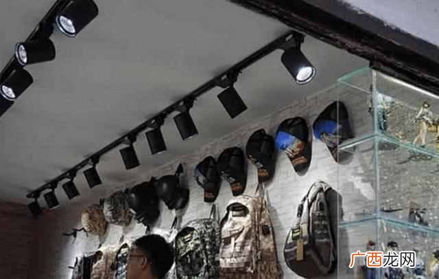 现在的行情适合开什么店 开什么店月收入万