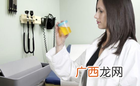 小便很黄而且有泡泡是怎么回事