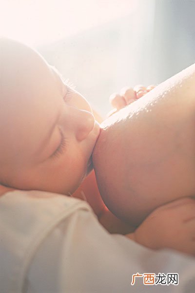乳头破裂还能喂奶吗喂奶前要清洗乳头吗