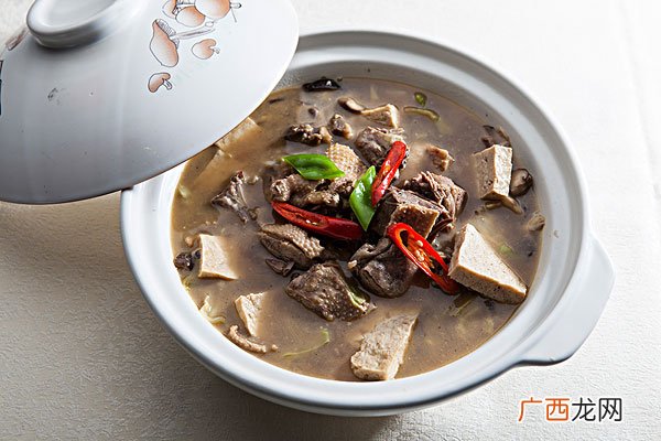 感冒可以吃姜母鸭吗