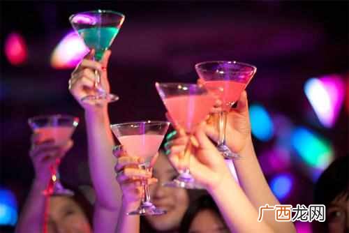 酒吧要有什么条件（开酒吧必须具备的条件解读