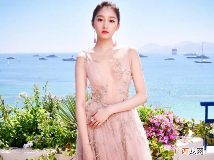 程潇关晓彤谁更美，程潇和关晓彤