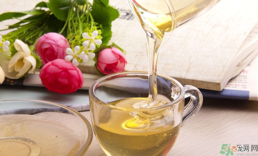 胃溃疡可以喝蜂蜜吗？服用蜂蜜要注意什么？