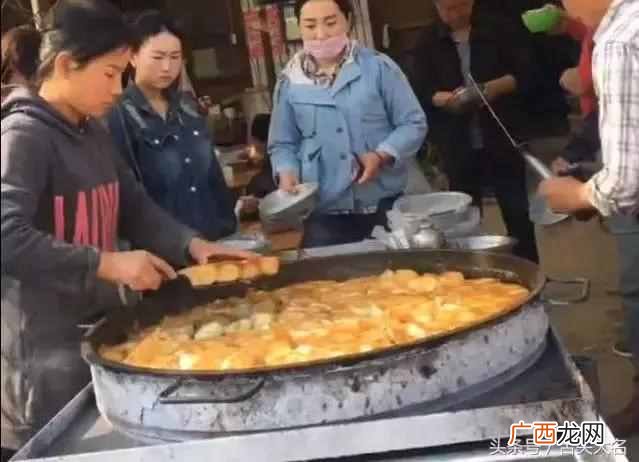 摆地摊卖什么早点简单（适合摆摊卖的早餐有哪