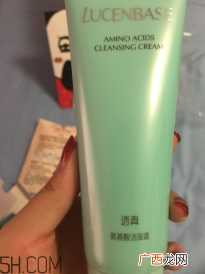 透真氨基酸洁面霜过敏吗？透真氨基酸洁面霜适合敏感肌吗？
