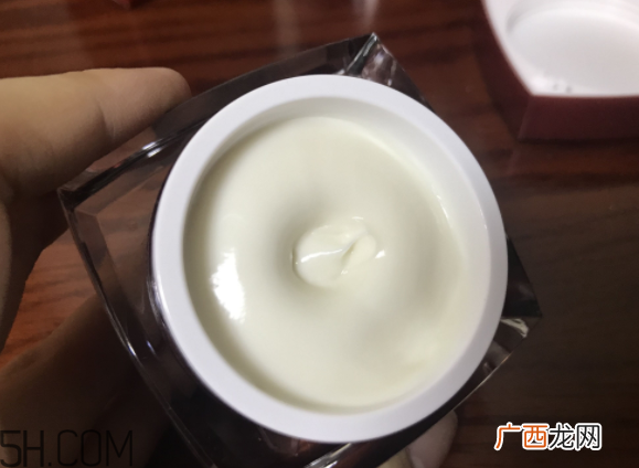 京城之霜为什么乳化之后才涂抹？京城之霜怎么用？