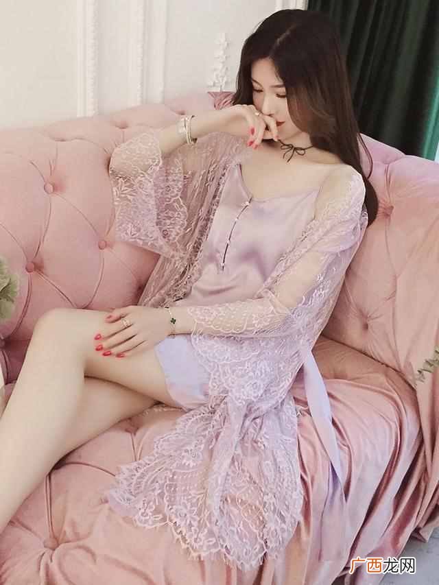 穿紫色衣服的寓意 紫色衣服是什么牌子