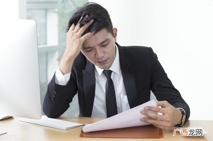 喜欢一个人该怎么跟他说，不知道怎么跟喜欢的他说话