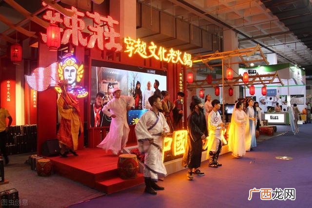 开一家火锅店的流程 开一家餐饮店赚钱吗