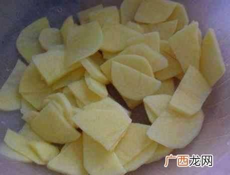 用土豆可以做什么小吃（土豆能做出这么多种类