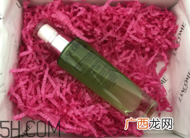 兰蔻水光瓶适合什么年龄使用？兰蔻水光瓶适合轻龄肌吗？