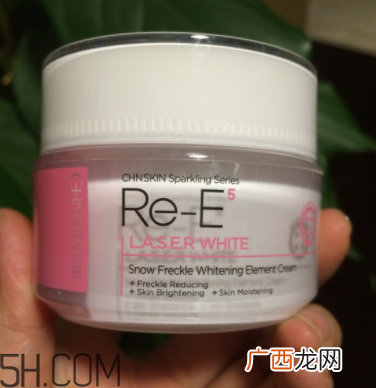 瓷肌御雪祛斑霜夏天能用吗？瓷肌御雪祛斑夏天用油吗？
