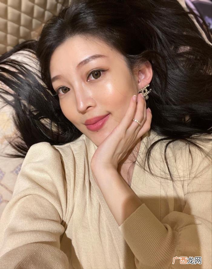 德云社烧饼老婆晒美照 德云社烧饼老婆