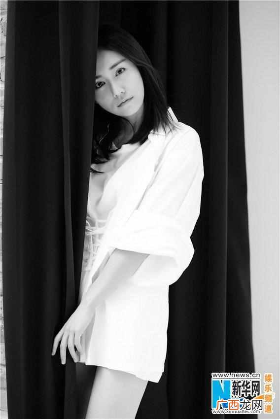 文艺写真照穿什么衣服(一看就会的拍照穿衣教程