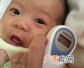 欧姆龙耳温枪怎么用?欧姆龙耳温枪使用方法